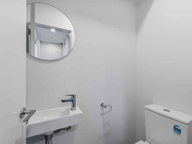 2/104 Ruskin Street, Addington