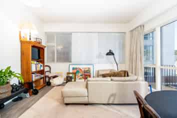 10/23 Tennyson Street, Te Aro