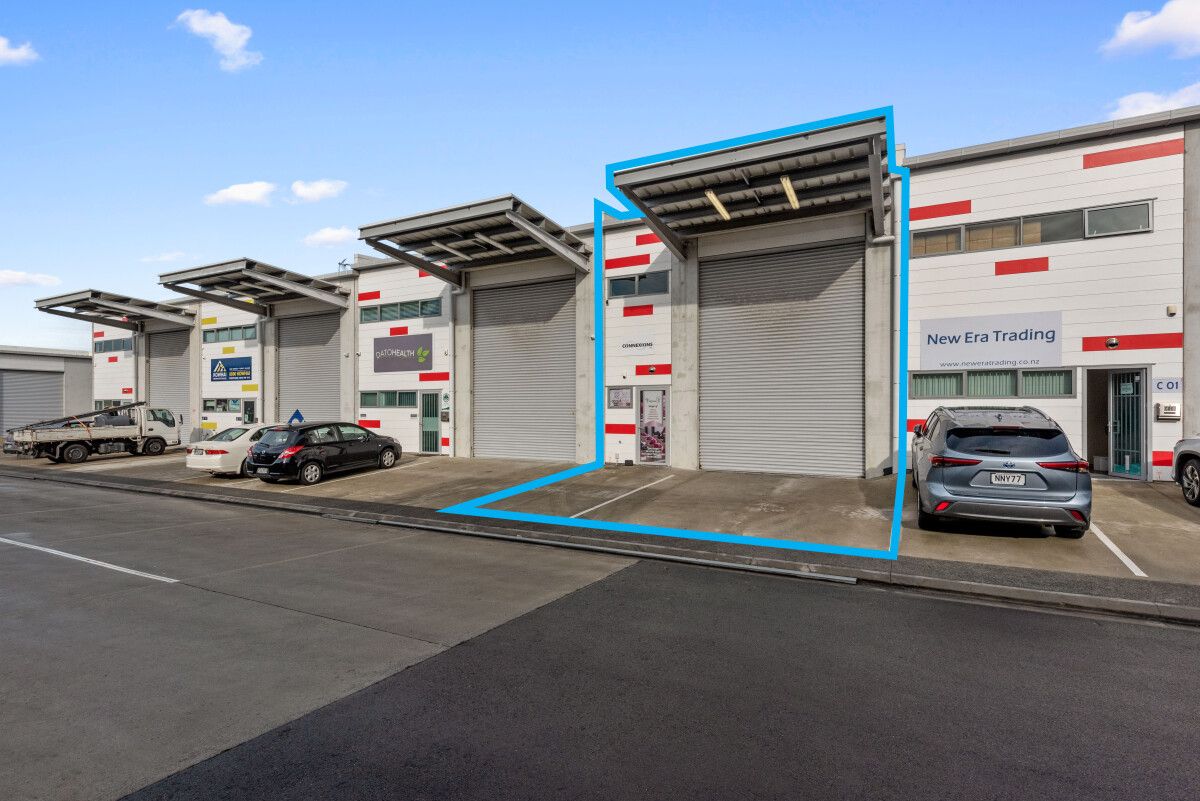 Modern High Stud Industrial - 2x Roller Doors - Ansicht 5