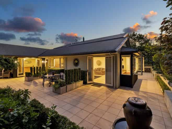 44 Isobel Road, Greenhithe