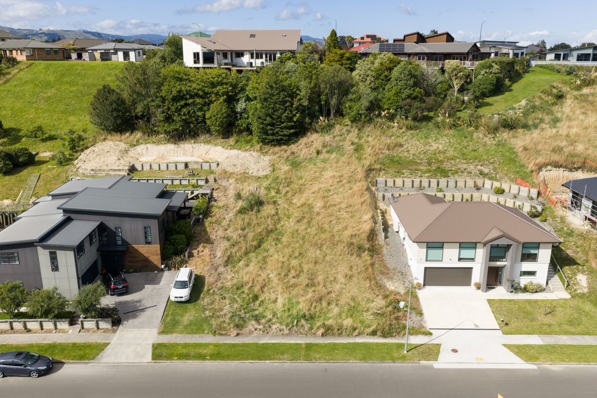 Premium 801 m² section in a sought-after location - Widok 5