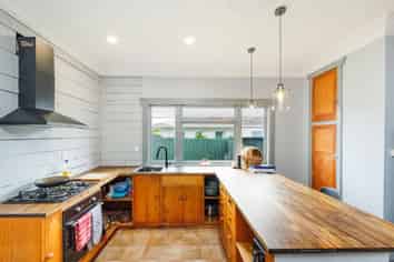 99A Church Street, West End