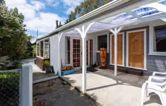 29 Coghill Road, Lawrence