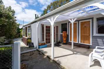 29 Coghill Road, Lawrence