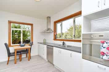 72 Grange St, Hillsborough