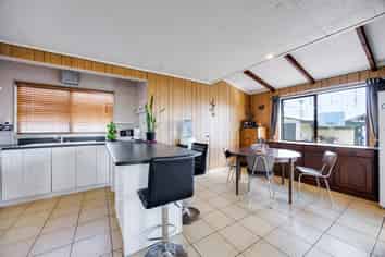 12 Puriri Avenue, Kaiaua