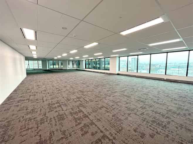 CBRE - New Turnkey Premium Office Space at HSBC