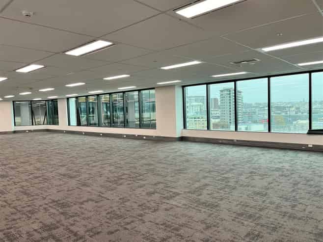 CBRE - New Turnkey Premium Office Space at HSBC