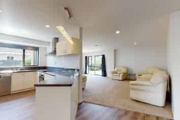 12 Davidson Street, Allenton