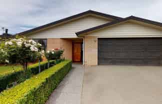 12 Davidson Street, Allenton