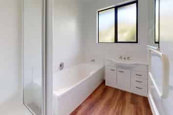 12 Davidson Street, Allenton