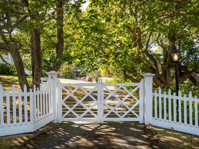 6 Glade Place, Birkenhead