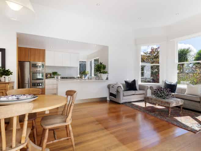 6 Glade Place, Birkenhead