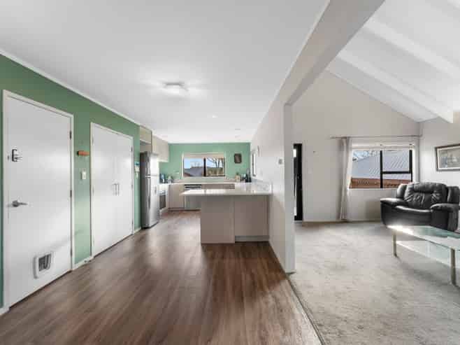 36 Lochend Place, Highland Park