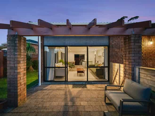 4 Bosnyak Drive, Te Atatu South