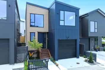 102a Oneroa Way, Long Bay