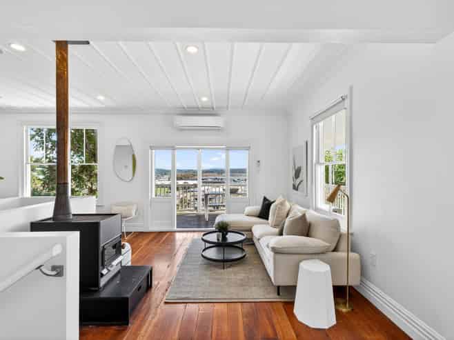 1 Denholm Road, Hospital Hill