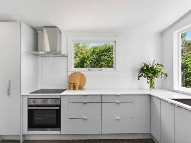 1 Denholm Road, Hospital Hill