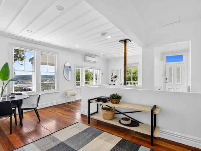 1 Denholm Road, Hospital Hill