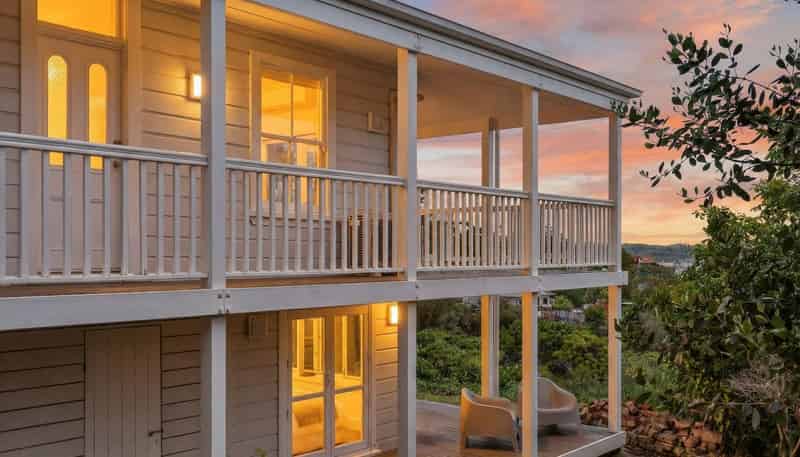 1 Denholm Road, Hospital Hill