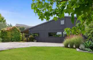 2 Laly Haddon Place, Matakana