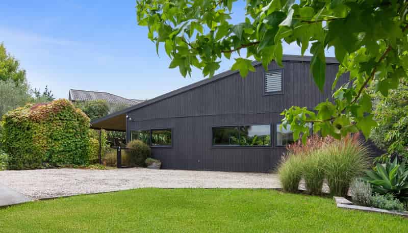 2 Laly Haddon Place, Matakana