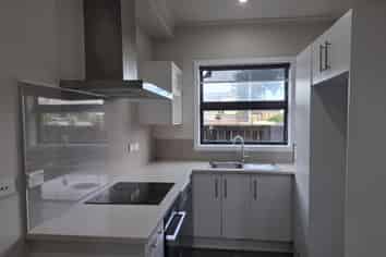 5/2 Rosalind Street, Deanwell