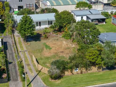 315 Hetherington Road, Whangamata