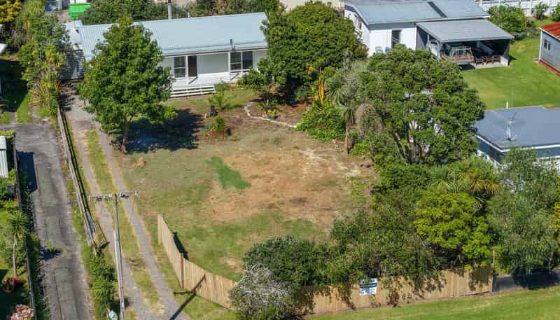 315 Hetherington Road, Whangamata