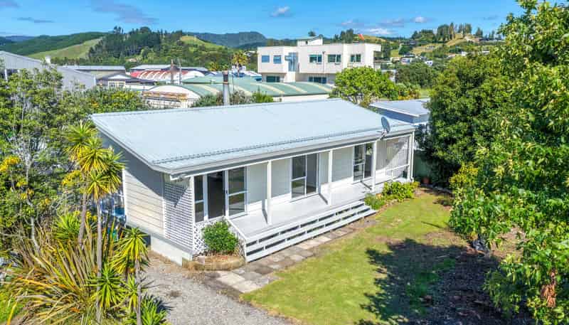 315 Hetherington Road, Whangamata