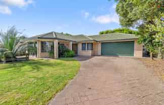 125 Pacific View Road, Papamoa