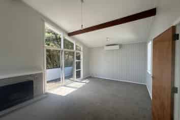 58 Tiromoana Road, Raumati South