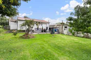 13 Taratoa Street, Point England