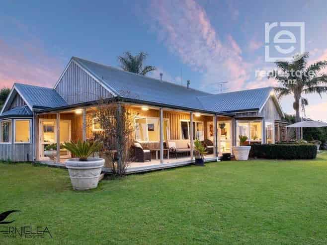 836A Ridge Road, Riverhead