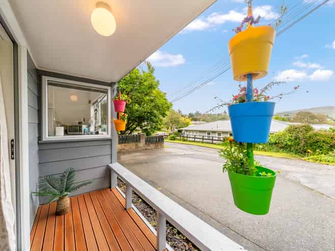 19B James Grove, Stokes Valley