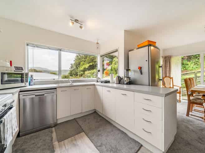 19B James Grove, Stokes Valley