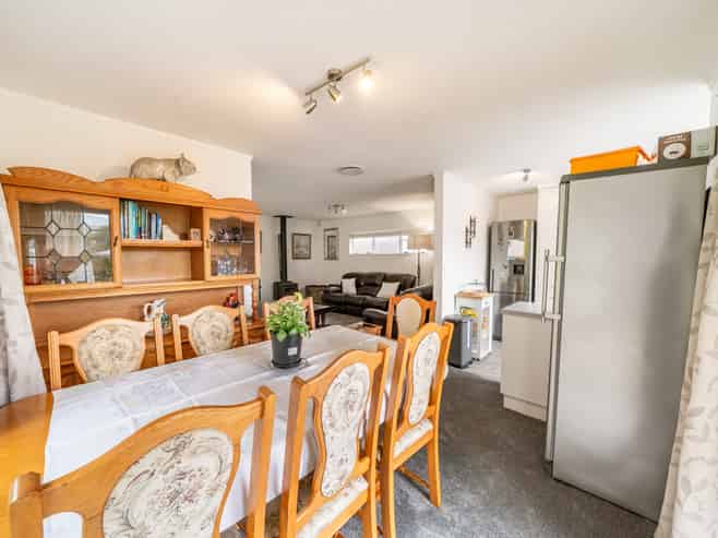 19B James Grove, Stokes Valley