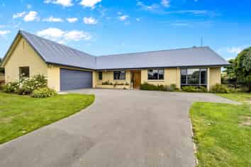 75 Pages Road, Allenton