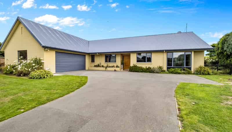 75 Pages Road, Allenton