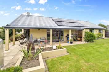 75 Pages Road, Allenton