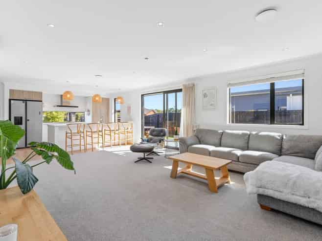 13 Eton Street, Richmond