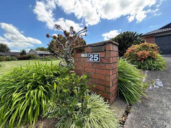 25 Moss Crescent, Takanini