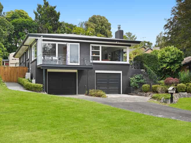 11 Hamilton Parade, Hamilton Central