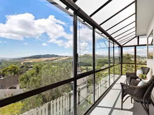 7 Tree Top Lane, Paparangi