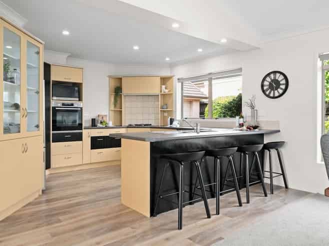 122 Rototuna Road, Rototuna