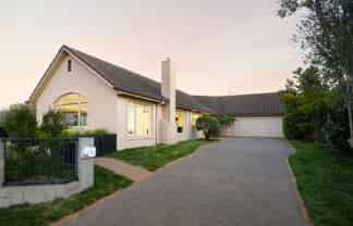 122 Rototuna Road, Rototuna