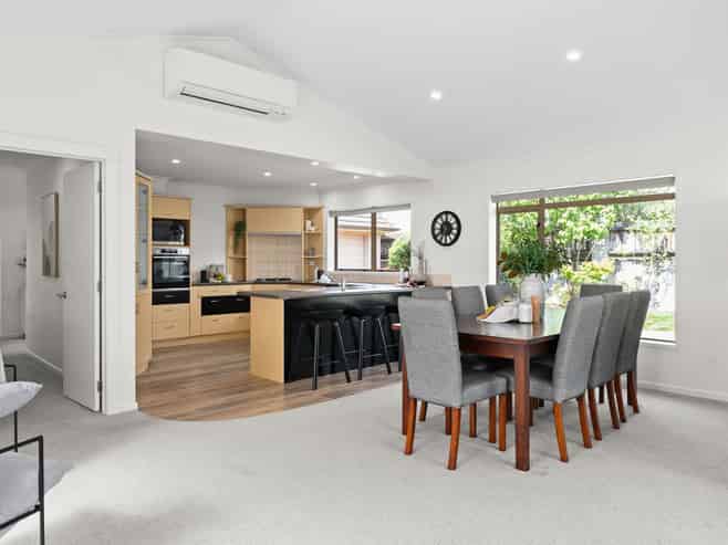 122 Rototuna Road, Rototuna