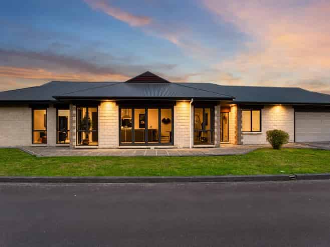 9 Cottle Heath Close, Manor Park