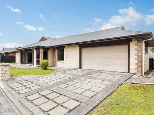 9 Cottle Heath Close, Manor Park