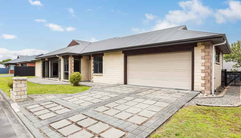 9 Cottle Heath Close, Manor Park